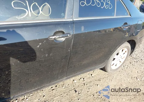 2010 Toyota Camry Le z USA, uszkodzony, nr VIN 4T1BF3EK4AU086101